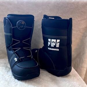 Rome Minishred Snowboard Boots - sz 4 youth